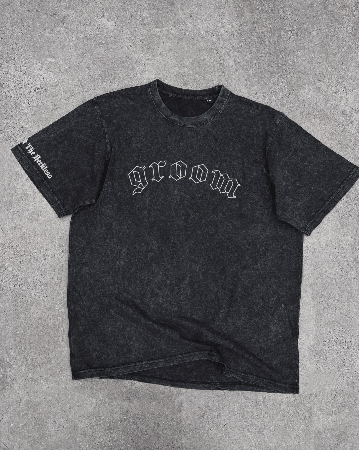Groom Outline - T-Shirt